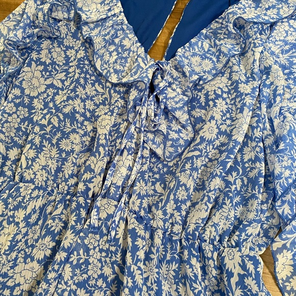 Romper - Picture 3 of 4